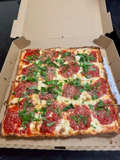 Grandma Pizza