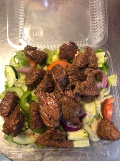 Steak Tip Garden Salad