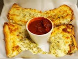 Cheesy Garlic Bread With Marinara