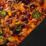 Nashville Hot Chicken Slim 10'' Pizza