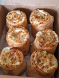 Cheesy Garlic Rolls