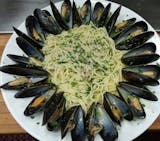 Pasta with Fresh Mussels