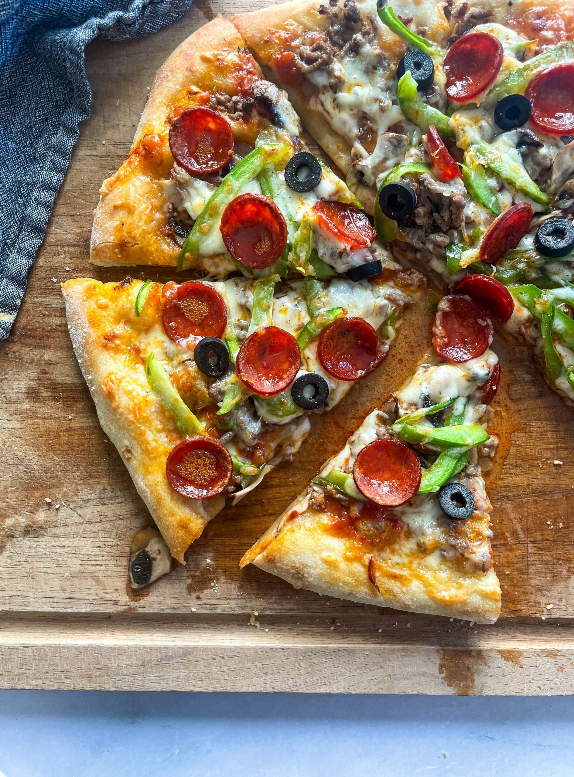 Zizza Pizza and Grill - Charlottesville, VA - 394 Pantops Centre