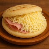 Jamon Y Queso Arepas