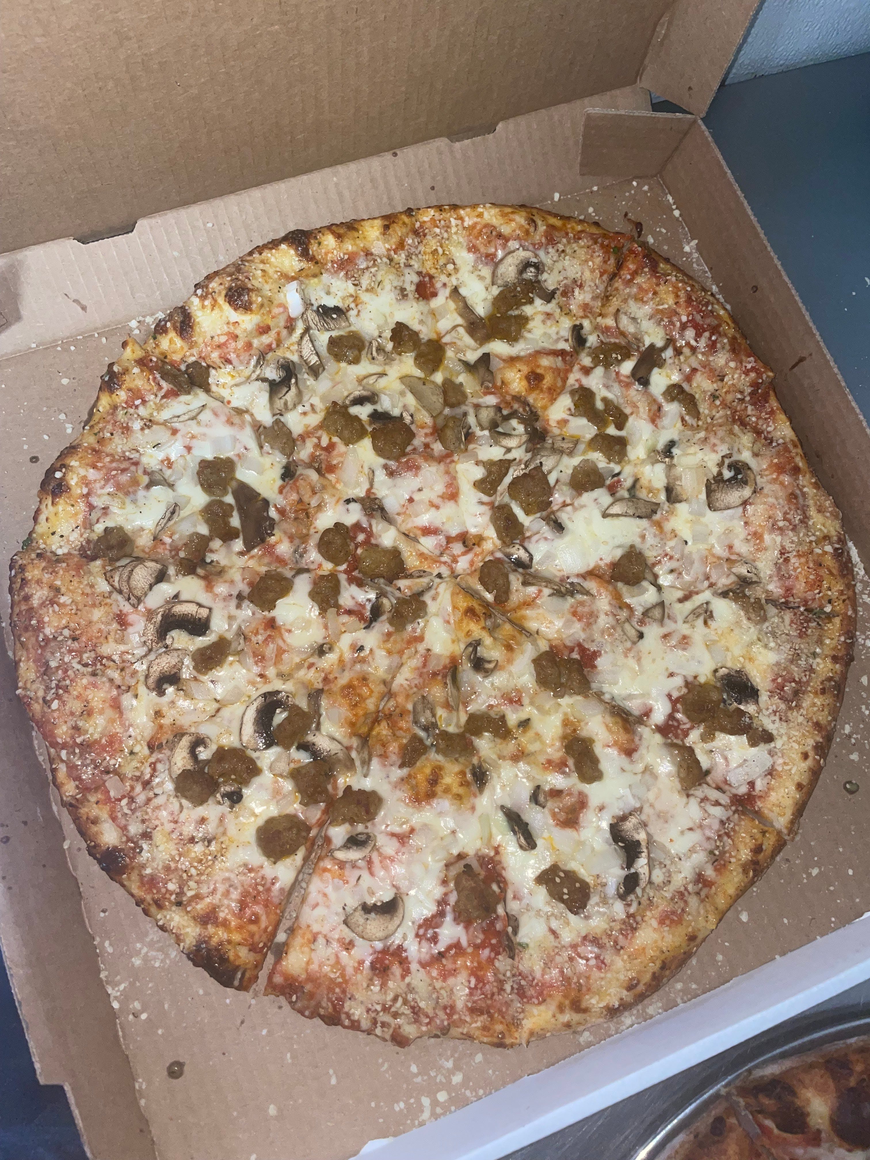 Round Cheese Pizza