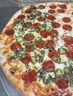 Pepperoni Deluxe Pizza