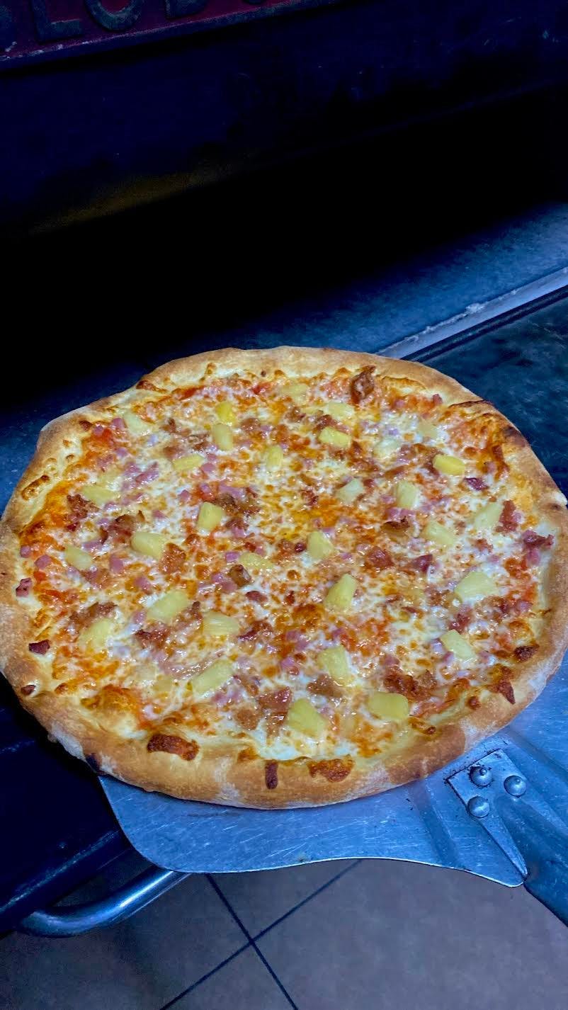 Hawaiian Pizza