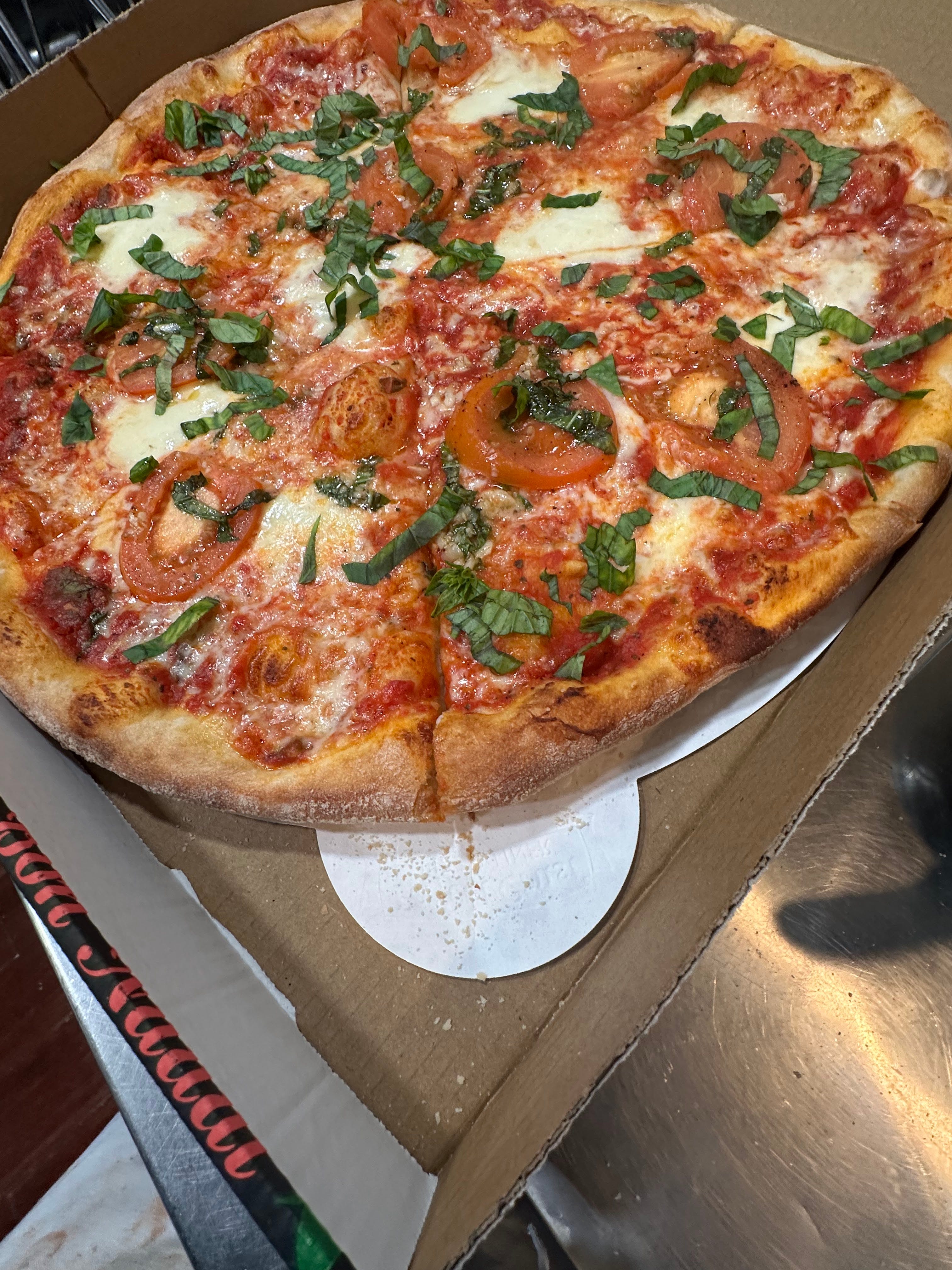 The Queen Pizza
