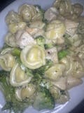 Chicken & Broccoli Tortellini Alfredo