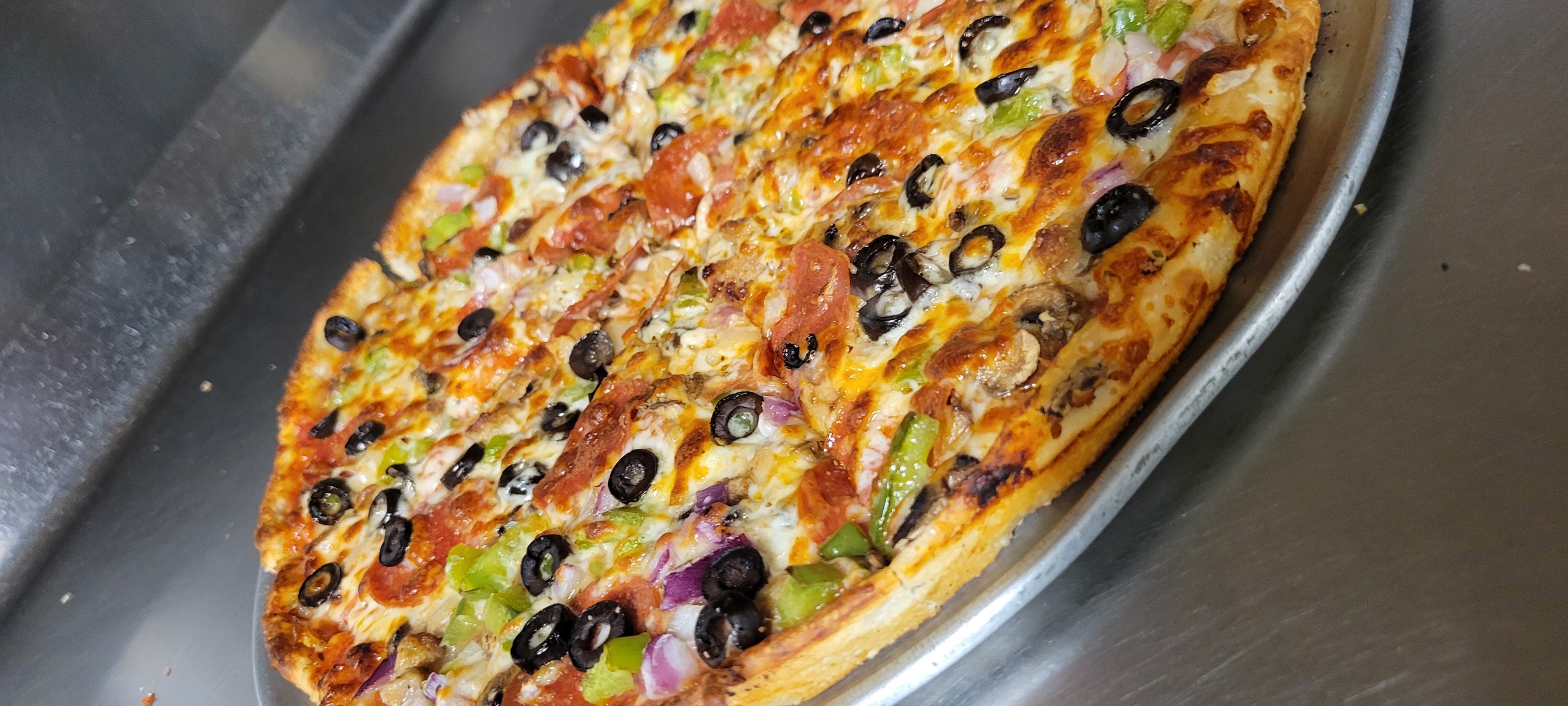 Deluxe Pizza