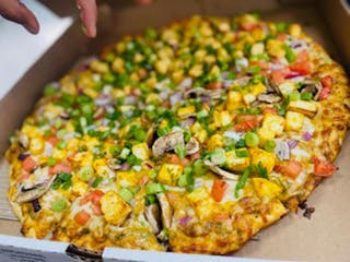 Royal Shahi Paneer Pizza