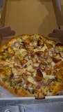 Pollo Pesto Pizza
