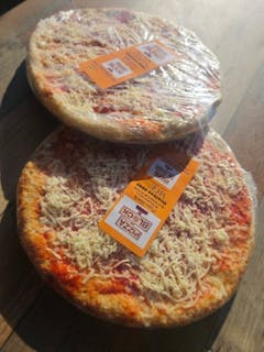 Frozen Pizza - Vacation Here we come!!