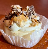 Holi Cannoli Cheesecake