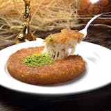 Kunefe Turkish dessert