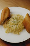 Pasta with Alfredo Sauce