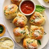Garlic Knots with Marinara