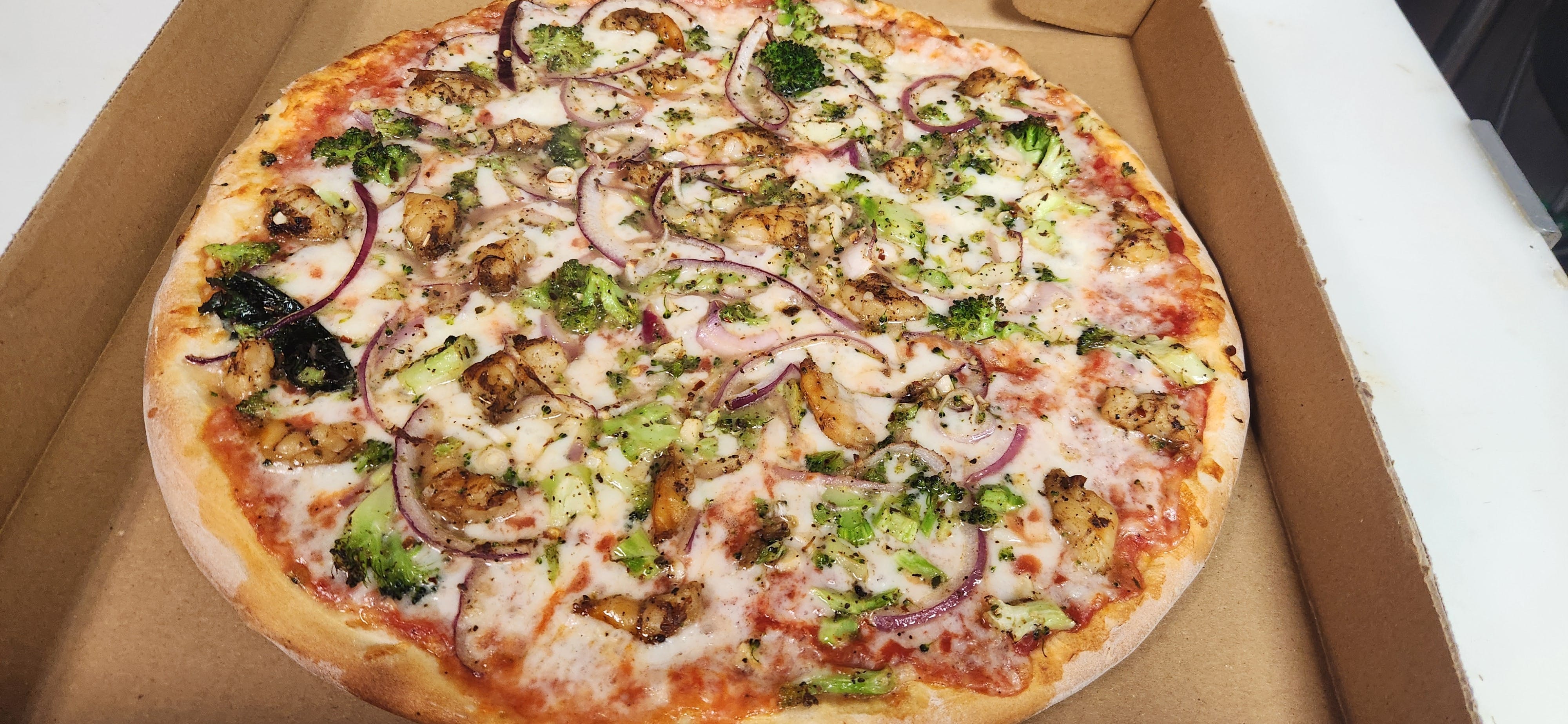 Shrimp, Broccoli & Red Onion Pizza