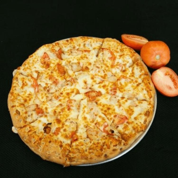 Chicken Alfredo Romano Pizza