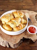 GARLIC KNOTS