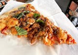 Gold Honey Garlic Chicken Pizza