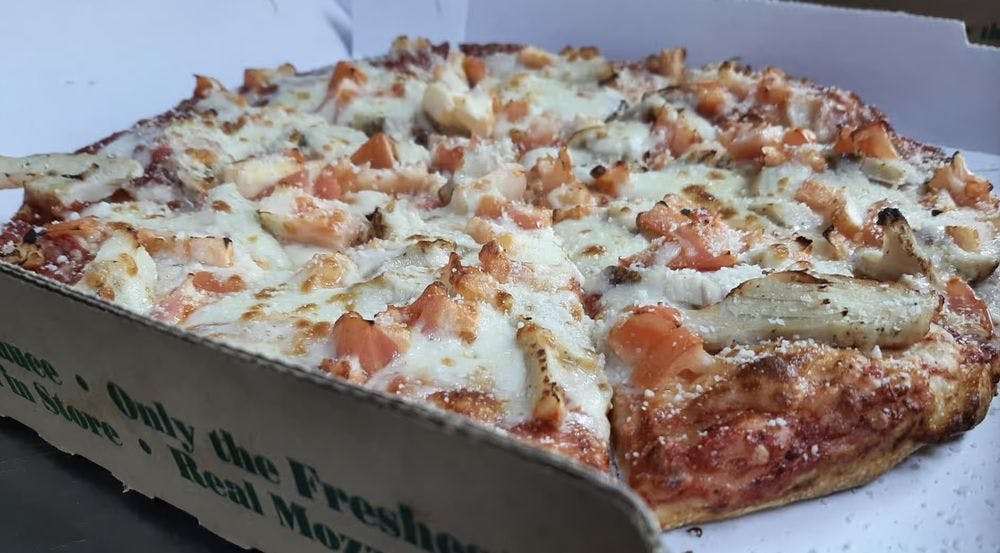 Grilled Chicken Pizza