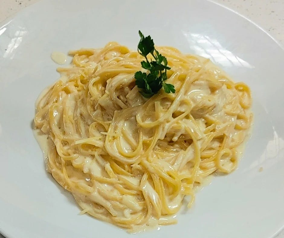 Linguine Alfredo