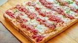 113. Cheese & Tomato Sauce Sicilian Pizza