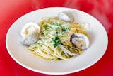 Pasta with White Clam Sauce