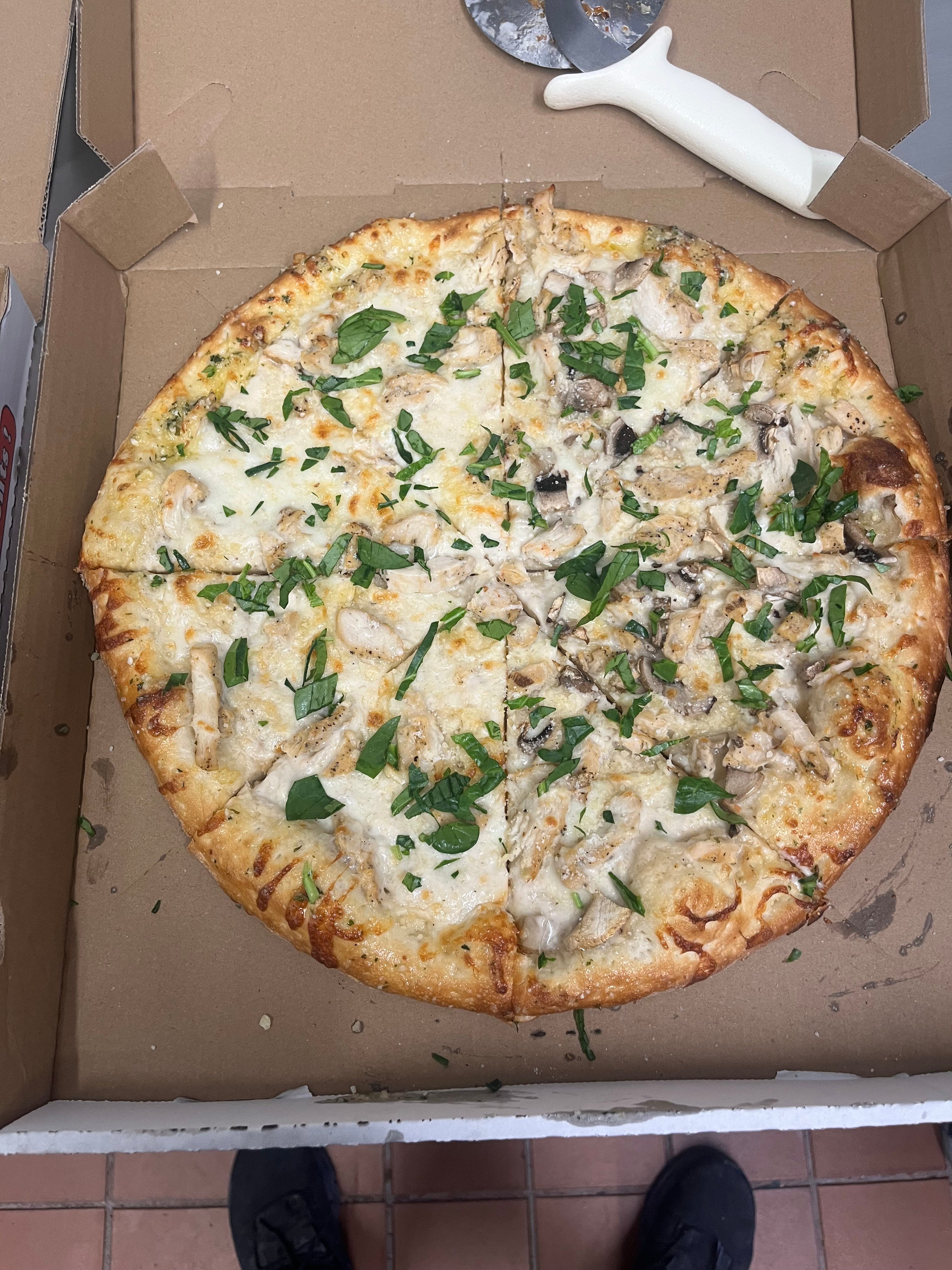 Chicken Alfredo Pizza