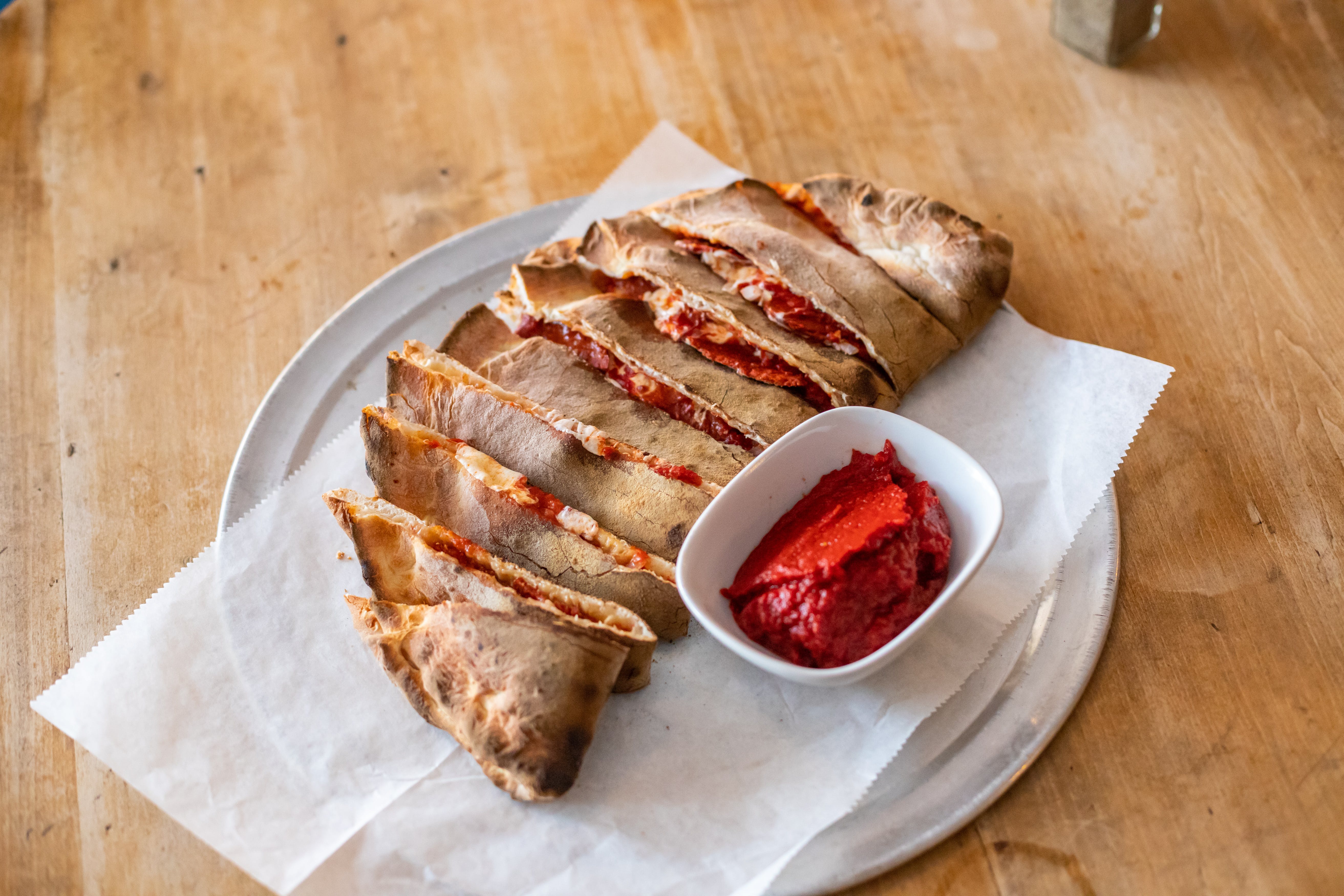 Sujuk Calzone