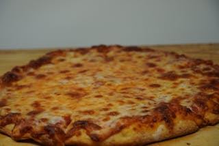 DeNunzio's Classic Pizza
