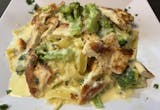 #15 Penne Broccoli Alfredo & Chicken Lunch