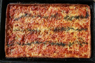 Neapolitan Grandma Pizza
