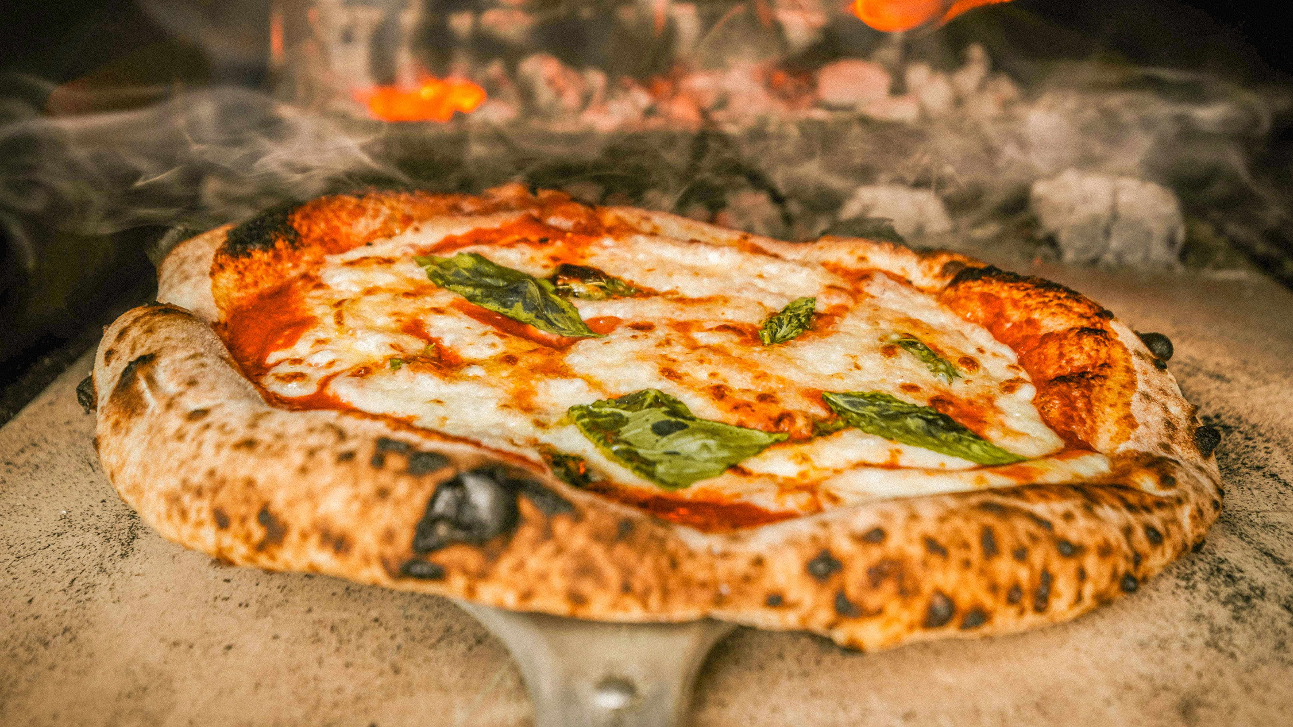 Classic Margherita Pizza