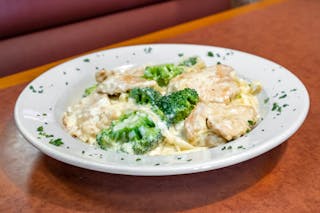 Fettuccine, Chicken & Broccoli Lunch