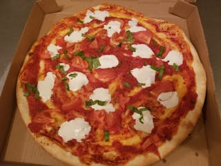 The Queen Pizza