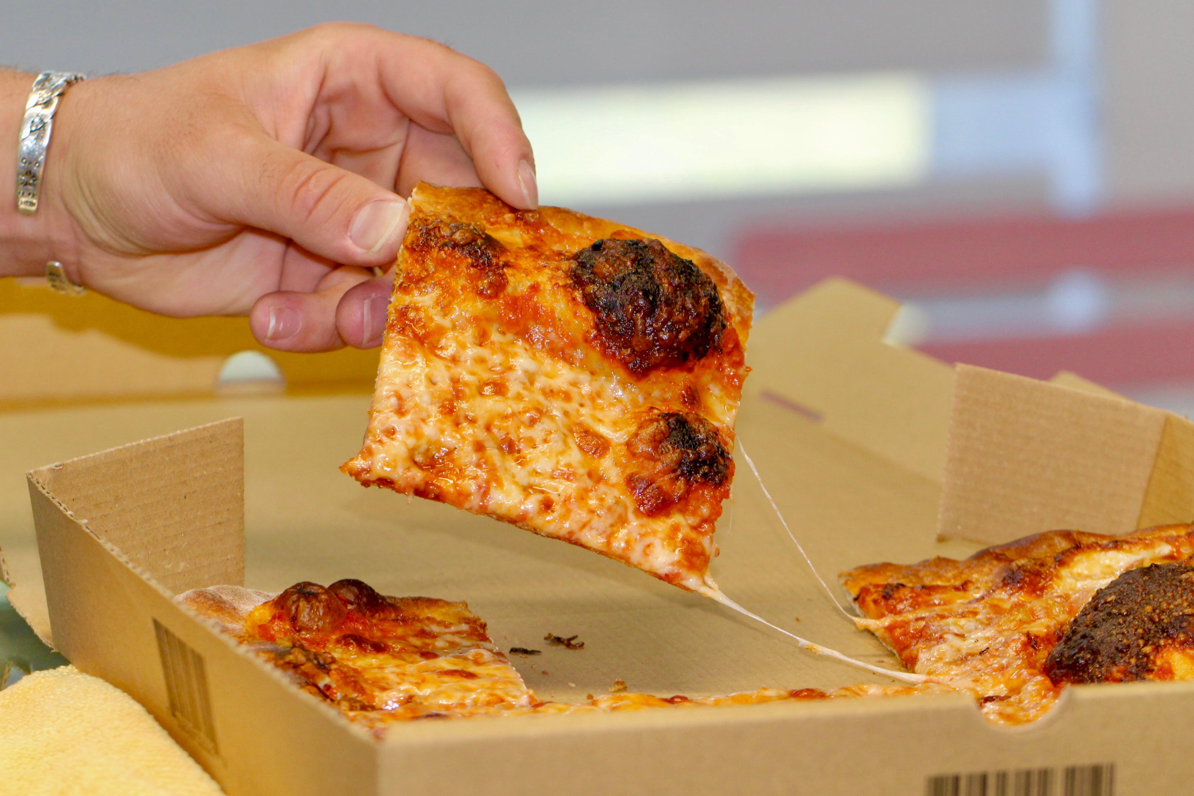 12" Thin Crust Cheese Pizza