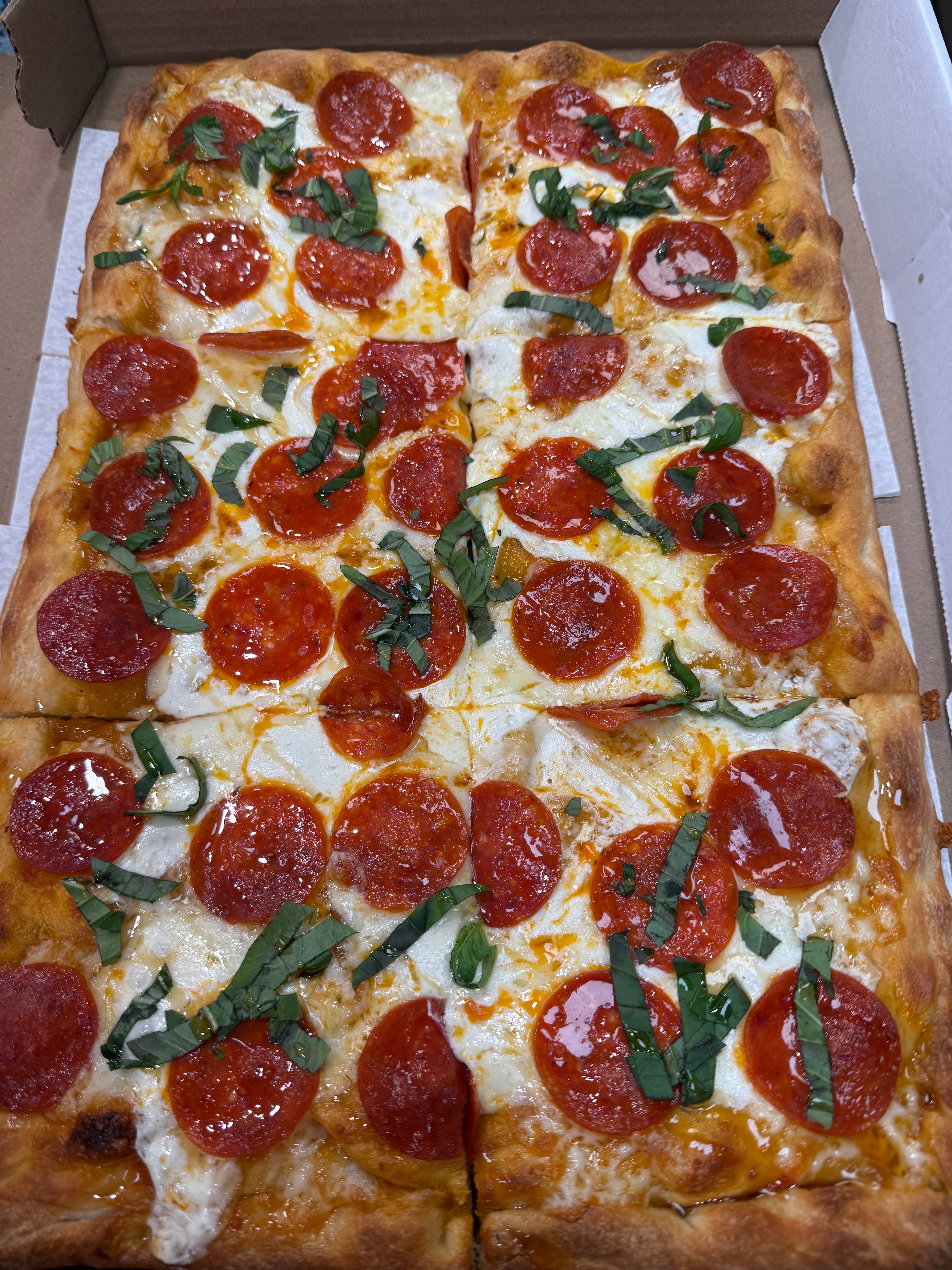 Grandma Pizza Square