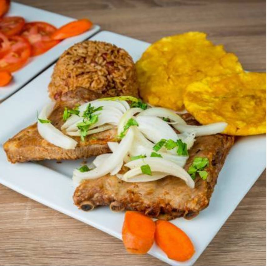 CHULETA DE CERDO (Pork Chops)