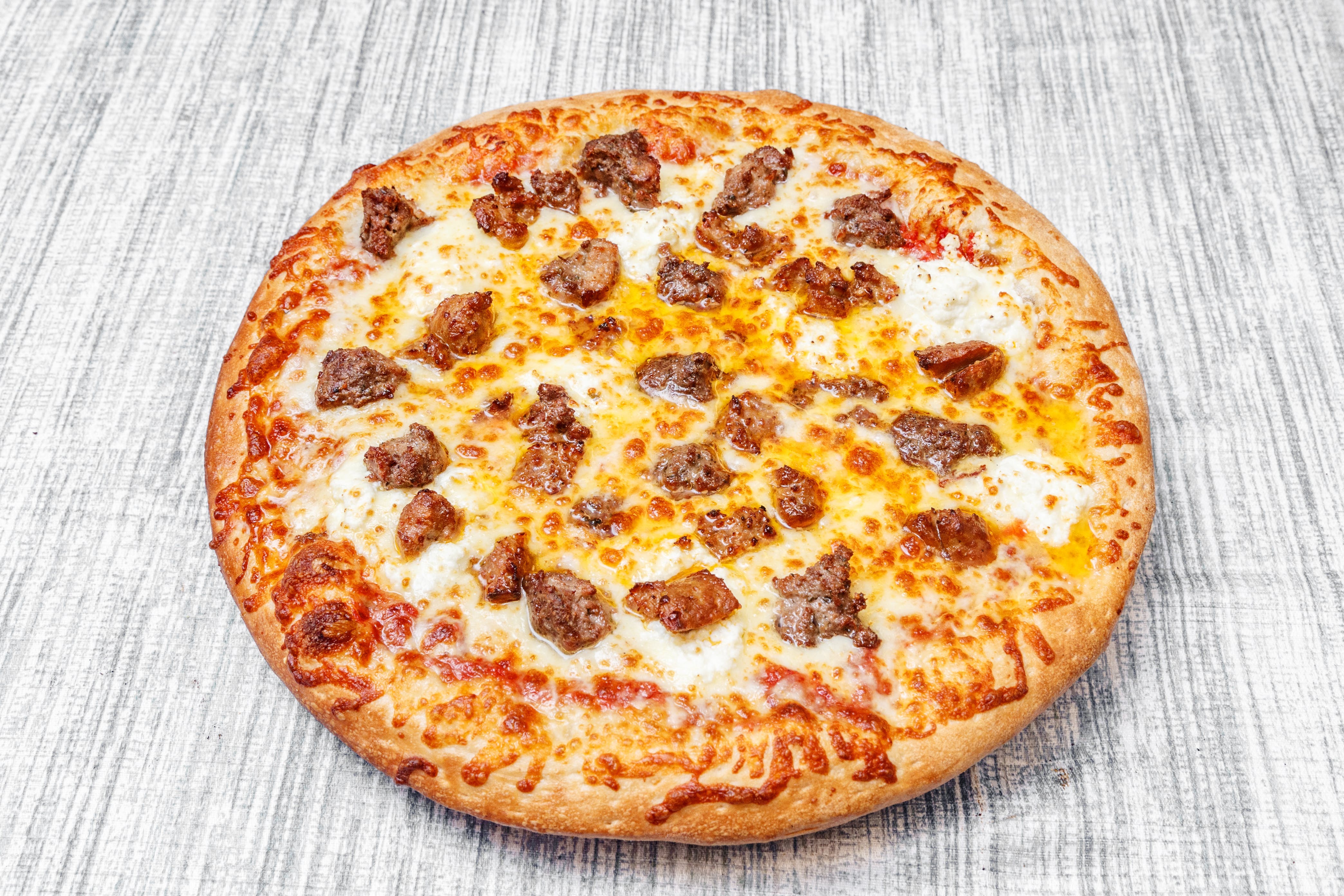 Classic Italian Pizza