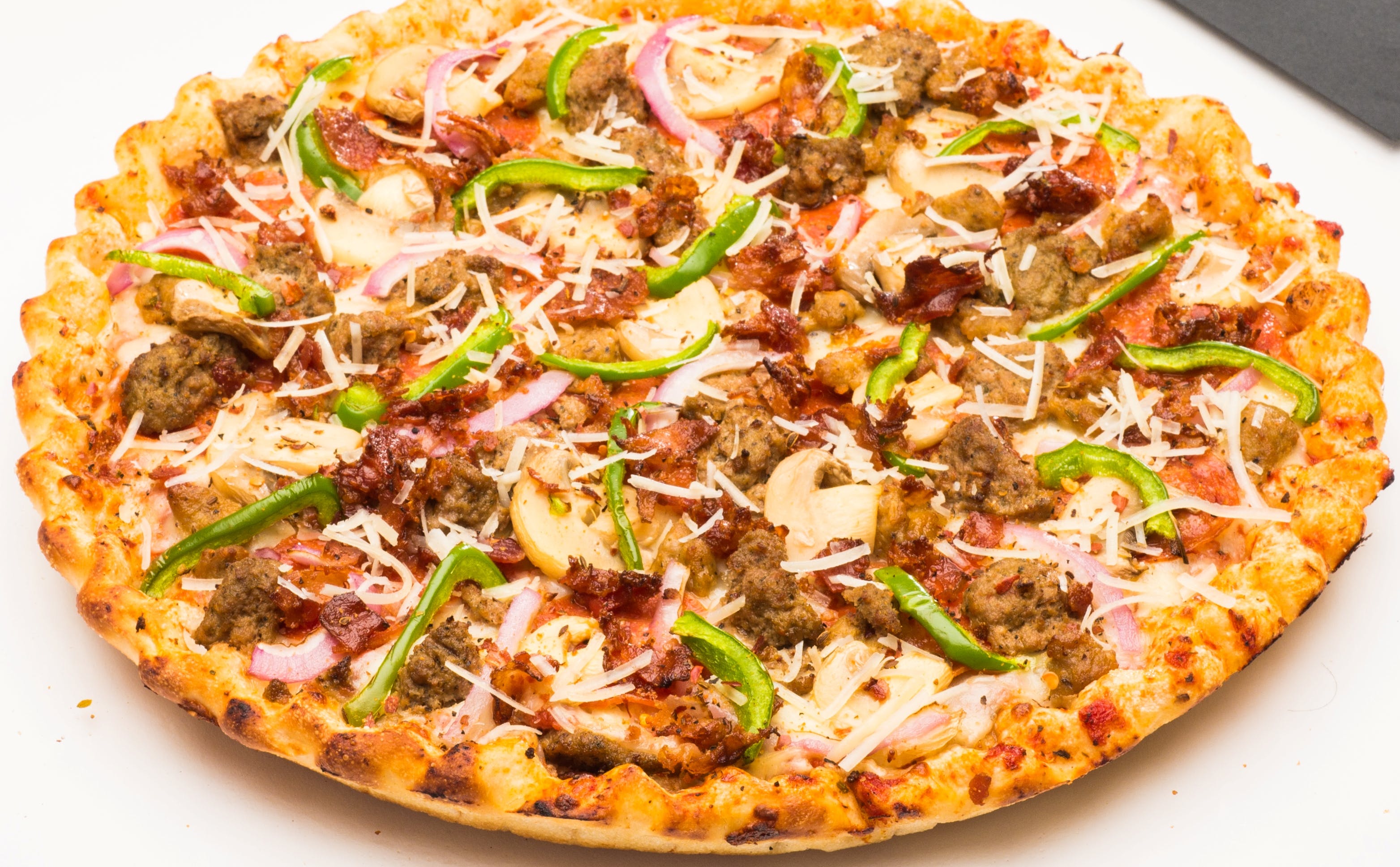 Rascal House Deluxe Pizza