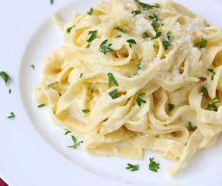 Fettuccine Alfredo