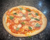 Tomatoes, Garlic & Fresh Mozzarella Pizza