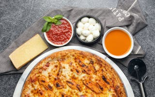 Spicy Chicken Pizza