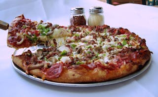 Chicago Style Deluxe Pizza