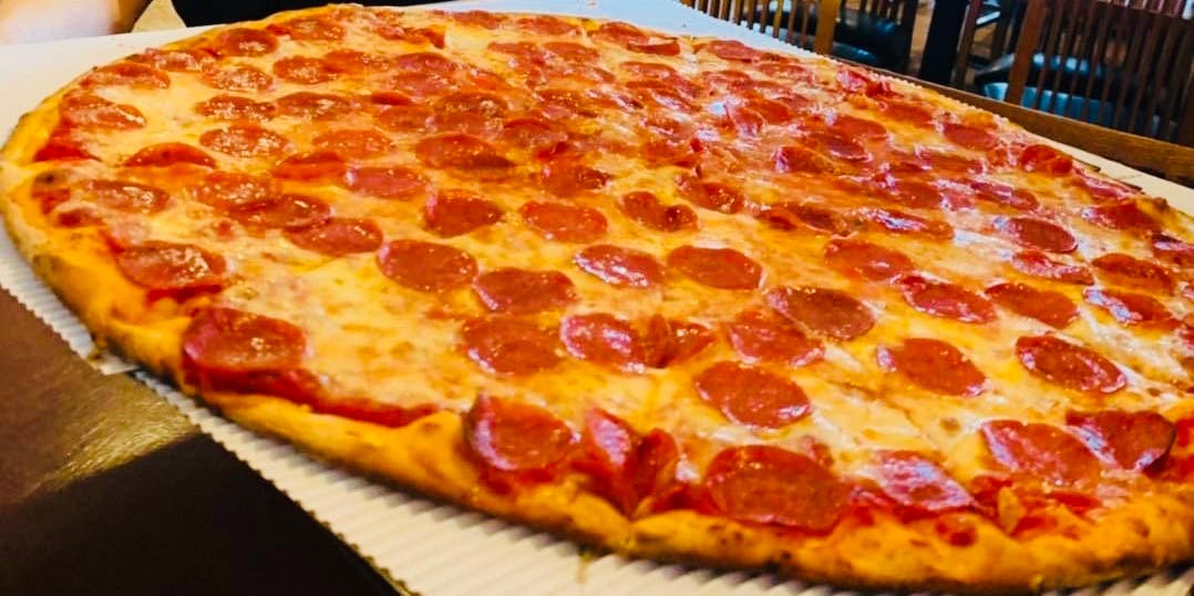 Mega Pizza
