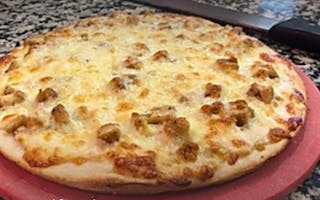 Chicken Alfredo Pizza