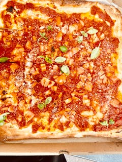 Sicilian Tomato Pizza