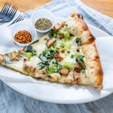Grilled Chicken & Broccoli White Pizza